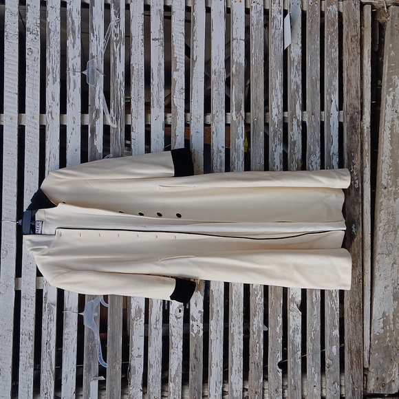 Cream and Black Wool Blend Woman's MDP Coat With Hood Velvet Cuffs And Buttons - Picture 1 of 5